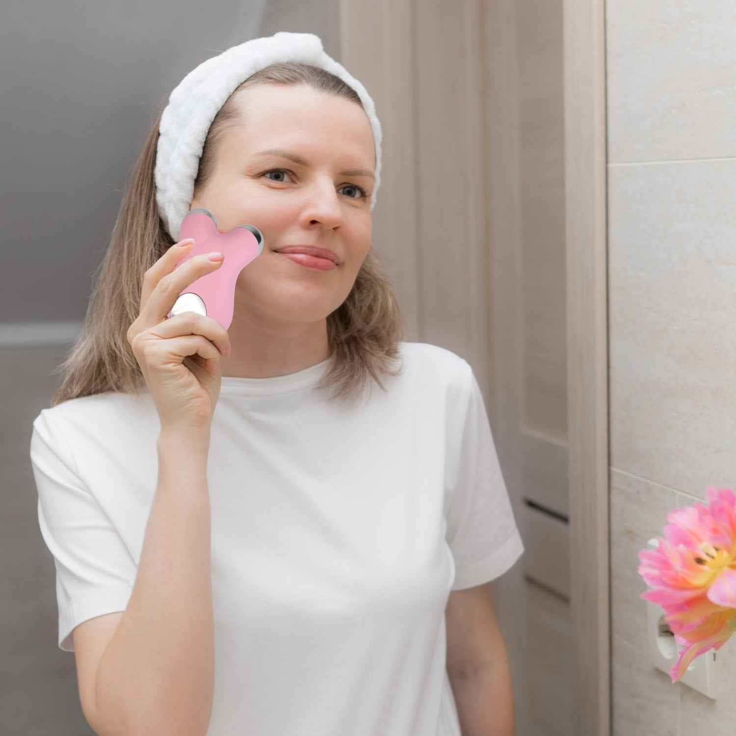 Rechargeable Intelligent Face and Neck Tightening Lifting Massager